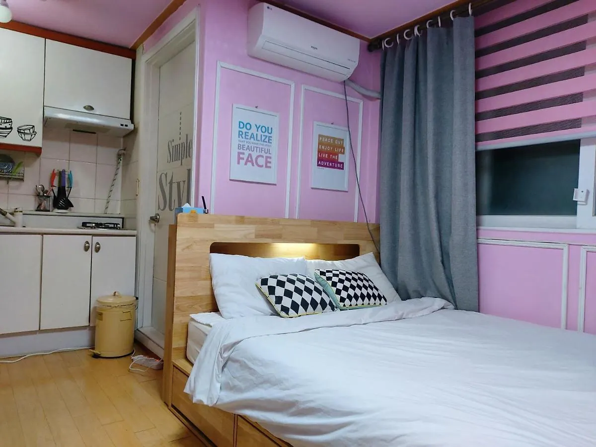 Han River Residence & Guesthouse Сеул Гостевой дом
