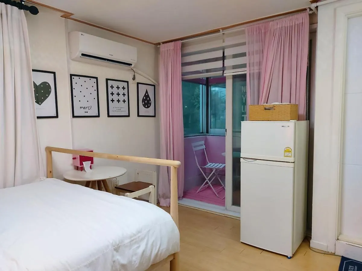 Han River Residence & Guesthouse Seoul South Korea