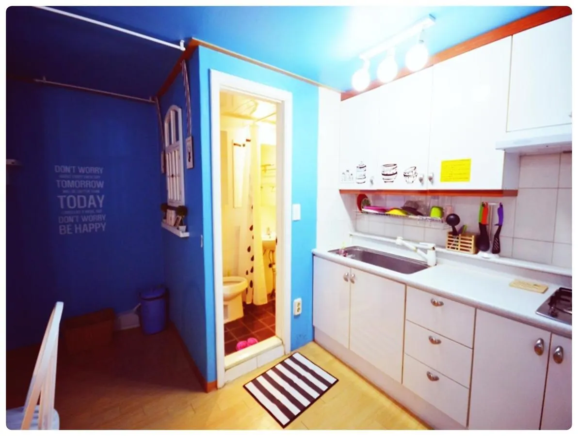 Han River Residence & Guesthouse Seoul 2*,